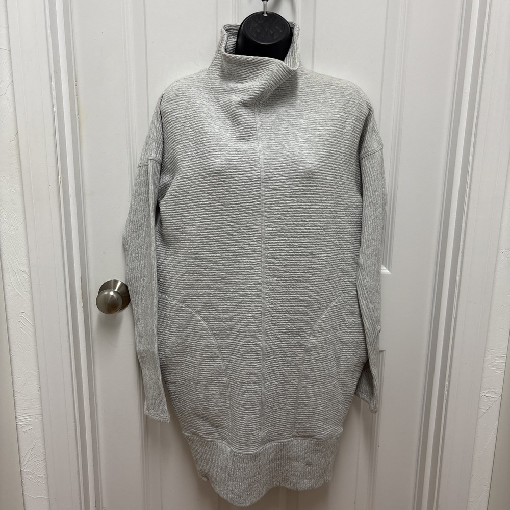 Lululemon To You Tunic Heathered Core Light ‎ Gray Cowl Neck Sweater Size 4